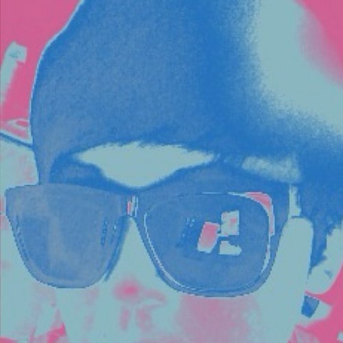 iamlcj93's profile picture. 축구/차/시계/청바지/게임