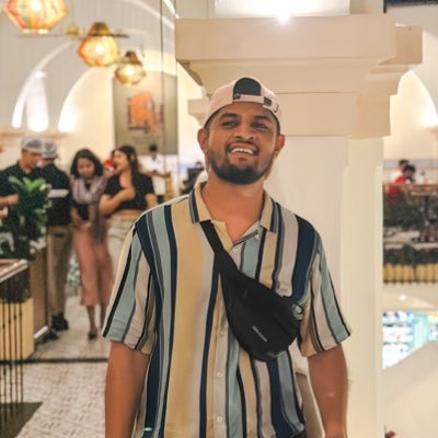 Rak5hithshetty's profile picture. ⚪🔴