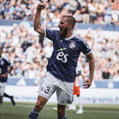 leraph23's profile picture. Le Racing Club de Strasbourg ne meurt jamais ⚔️