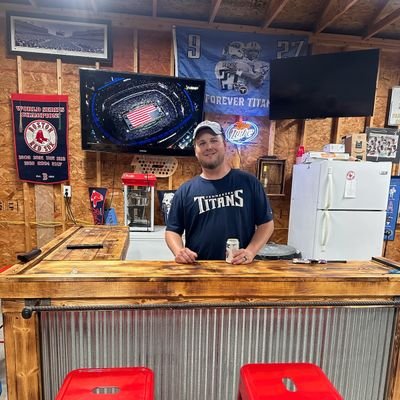 tkupp15's profile picture. Fan of the #Titans #RedSox #Purdue.