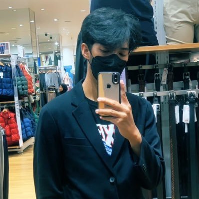 KRSTWN_11's profile picture. former college 6th man basketball player @glowshoes_id @creativo_3d