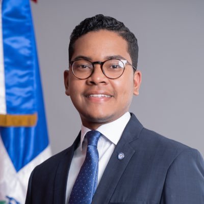 🇩🇴 | Abogado | Sectores Regulados | Seguros y Fideicomisos | Maestrante en Derecho Administrativo y Regulación Económica | Emprendedor