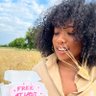 pmnextdoor_'s profile picture. Un pied (voire les 2) dans la tech. Product manager/product owner mobile. Girly & #HipHop, mi fille mi kaïra 💅🏽