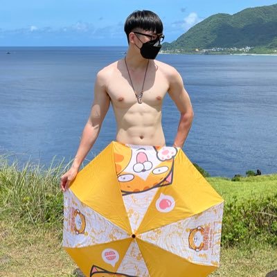 控射成長紀錄,沉溺於邊緣快感,想射卻不能射🥵 歡迎一起來享受控射的世界 喜歡被控也喜歡玩身材不錯的小精牛 代購台灣威可以私 #edging #cumcontrol #控射 #野裸 內含18🈲️未滿18歲請勿觀看 #未滿18歲禁止觀看