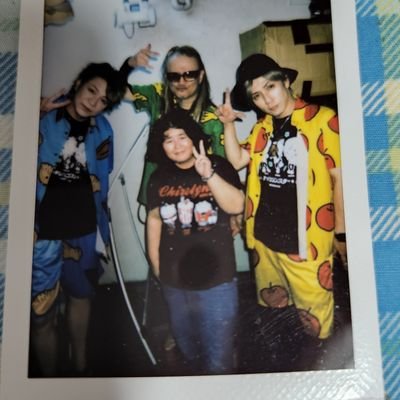 歌う事大好き♪XJAPAN、hideさん、YOSHIKIさん愛してます♪大阪でシンガーやってます、KIYOKAです♪Bstyle vol.2というコンピレーションアルバムに参加してます♪曲名はhideさんに届けたありがとう~5月の空に届け~という歌です♪2016.2.17YOSHIKIさんにフォロー頂きました❤