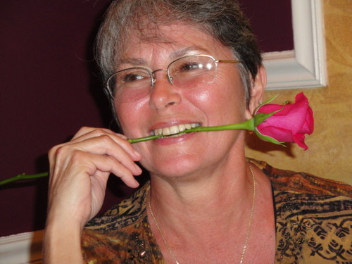 Patriotic Proud https://t.co/QjlYVKo8Bv Poetry, reading, sewing, music, dance, family creativity & kritters. Animal Advocacy Volunteer. Free spirit!