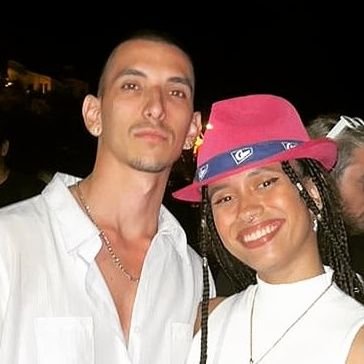 streameo a ratos : https://t.co/woULl25K5e
y ahora tambien vlogs : https://t.co/0hrBFqOjkU