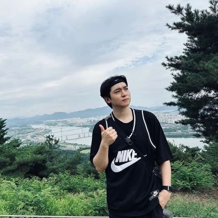 breakmywings's profile picture. If we could only turn back time