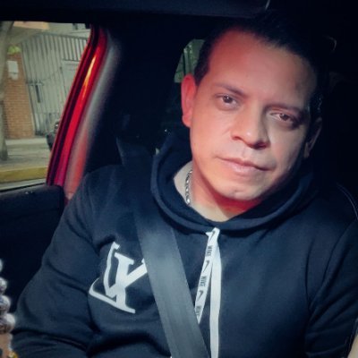 Investigador egresado del IUPOLC.
Funcionario activo del INTT.
