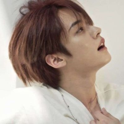 m1nbinologist's profile picture. 18 | they/them | nsfw acc | 🐰 centric | officials blocked | censor or don't follow me | -17 dni (age in bio)