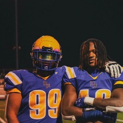 Rufus king hs | 2025 DT/NG | 6”1 290 contact:email:Khadinwilliamson99@gmail.com cell:414-578-0674 | head coach: (414) 731-0632 | 2x ALL CONFRENCE |3.4 gpa #WYK