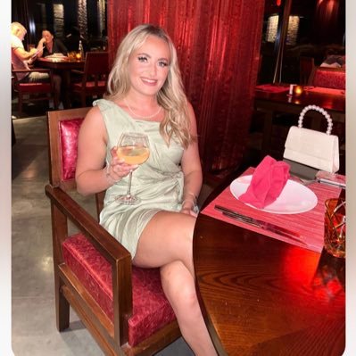 pitheer98's profile picture. 