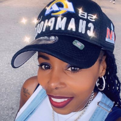 chicinthehudl's profile picture. #Chicinthehudle