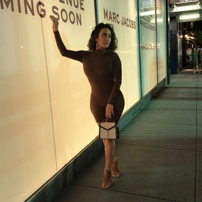 Yisbell28's profile picture. ➰