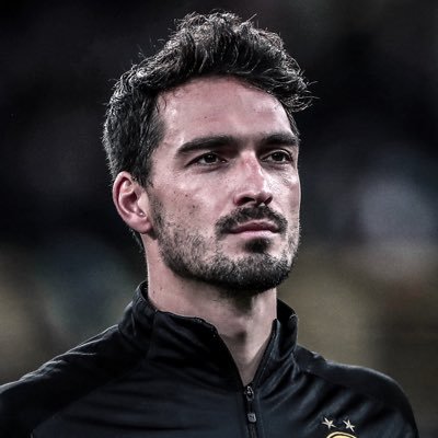 MadaHummels's profile picture. Défenseur Central sur Fifa Club Pro #MatsHummels4 EchteLiebeBvB 💛🖤, Viva Polska 🇵🇱, Die Mannschaft 🇩🇪, @scuderiaFerrari, @BVB        Psn : Mad-Hummels4
