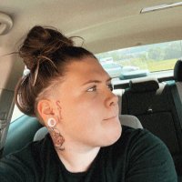 Lou (@louulouu2121) 's Twitter Profile