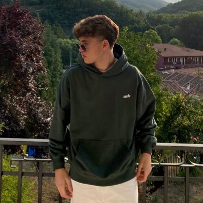 Andreii_27's profile picture. 