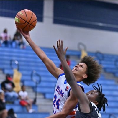 DavidADowdell's profile picture. Unsigned || 6'0 Guard || C/O 2025 || GPA 3.5