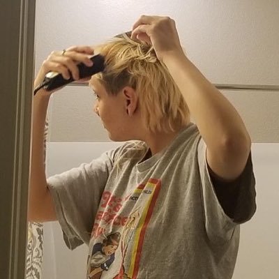 Bitchytwink03's profile picture. 20 year old senior citizen