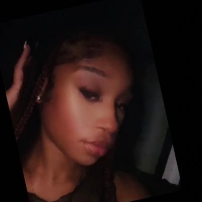 uhkliyah171's profile picture. 