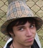 É a vida,vivendo e aprendendo crescendo e se fodendo xD....
É nois que queima NATSU!!!!