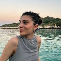 Zeynep Sude(@zeynepsudeyalin) 's Twitter Profile Photo