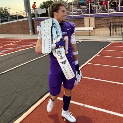 Carlsbad High School😈➡️Palomar CC☄️➡️ Kansas Wesleyan University 🟣🟡🐺 RB/KR/PR 5'11 205 All-Conference RB & PR #JUCOPRODUCT