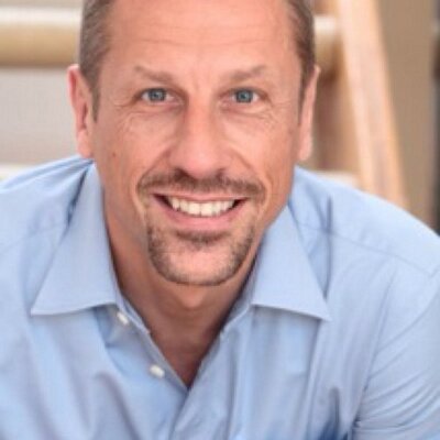 Profile Picture of Robert Wolfgang Weis (@robertwolfie) on Twitter