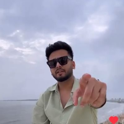 Elvishyadav_00's profile picture. THE NAME IS FIRE