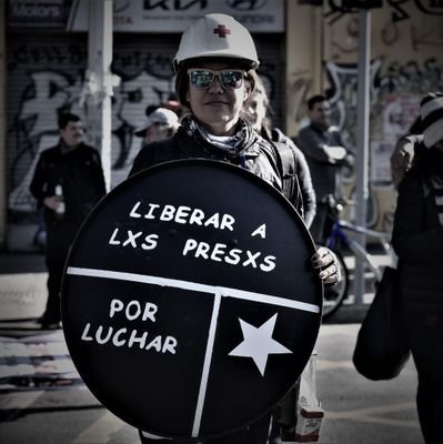 Hasta que la DIGNIDAD se haga Costumbre
Sencilla Sincera Zurda y Dispersa.
Aprendiz de ciclista. #no+ciclistasmuertos
Amo y amaré x siempre a Gustavo Cerati.