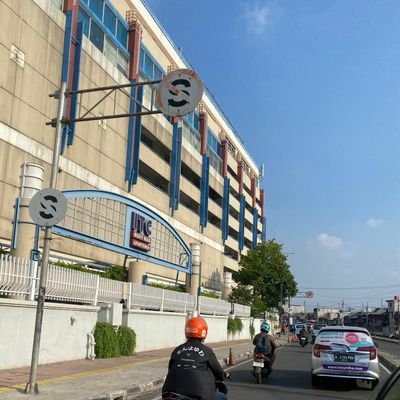 Esasya2's profile picture. semua nampak sama tapi beda