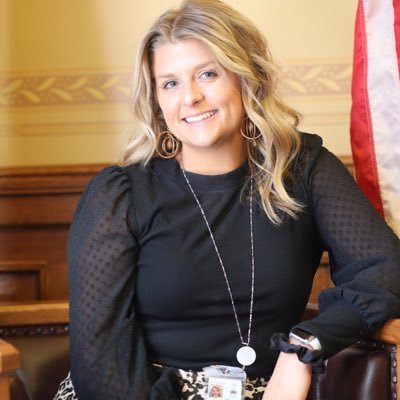 lover of dirty martinis, country music, & progressive policies. tweets & opinions are my own.
