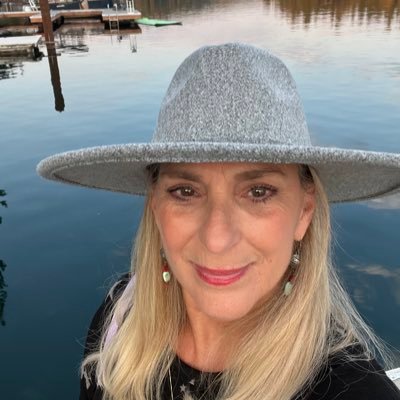 RNORNurse/Entrepreneur/FitNurse/Skincare/FlyFishing/Camper