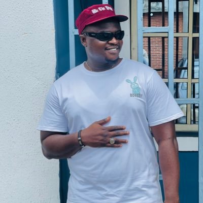 iampapichulo007's profile picture. Accountant | Activist | Critical Thinker |Creating something iconic 🤞🏾#ChelseaFanBoy 💙💙💙