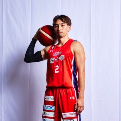 ◼プロバスケットボール選手 ◼静岡市出身◼清水東→筑波 ◼Bリーグ 山形→北海道→A東京→三遠→愛媛→熊本ヴォルターズ🐻 ＠playful4649