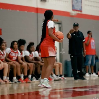 C/O 2025 🏀 student athletes🎓God first 🙌🏽 follow me on ig: makiyahrisby