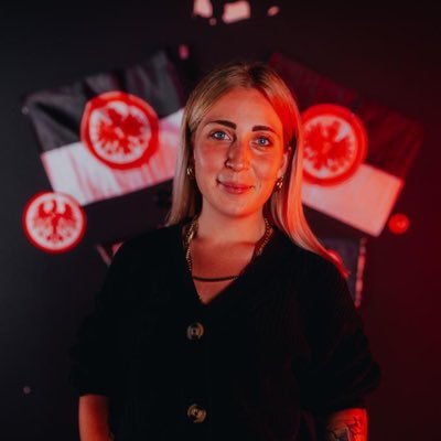 jeennylauraaa's profile picture. Referentin @Eintrachtesport 🦅🎮🖤