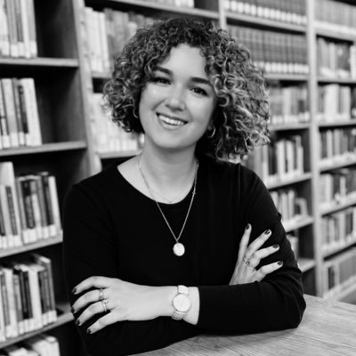📚🐛Bookworm | PhD Candidate @Leiden_IIASL @EULeiden | Sustainable Aviation 🌳✈️ & EU Competition Law | ✈️ & 🚀 Law | @Droit_Lyon3 Alumna |⛵️🎾🧘🏻‍♀️🧶🍵