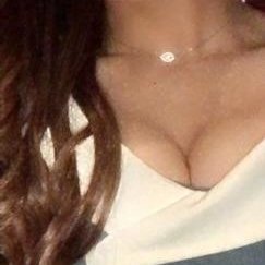 shizuku818124's profile picture. 22♀  162  性欲解放  自発苦手  気分屋  色気ないです