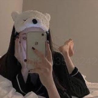 nchi81335282422's profile picture. 20  色白  F  みられるの好き  えッチ大好き  誰でもフォロー◎  マン凸動画いる人はお友達くださいね