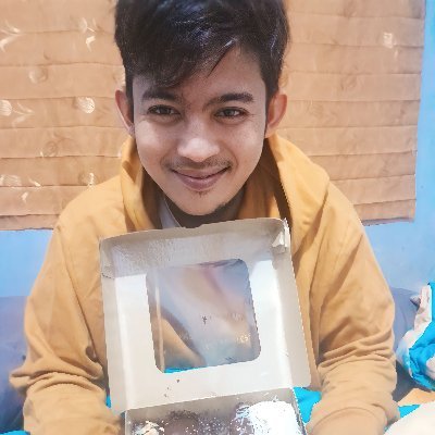 Secretprivate98's profile picture. 