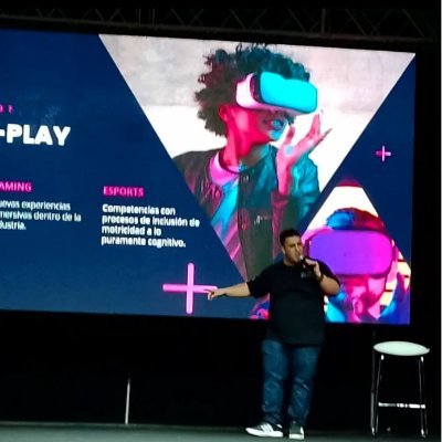 Amante de la tecnología, la comunicación y los videojuegos. Programador, Experto IT, Profesor, Presidente en EW GAMING CLUB.