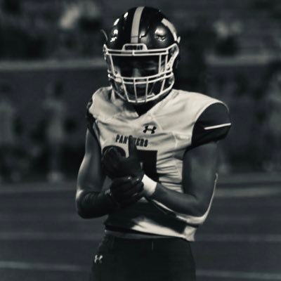 C/O 23’ || 6’2/190lbs || Slot/WR || Leader On/Off the Field. email- tylergulley2004@gmail.com / (254-447-0853)
