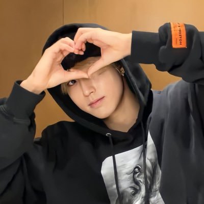 ハンジソン推し🫶ハニペン🐿💕味噌推し😘STAYさんと繋がりたい🥺リノと同い年🐰💓2021.12~💓 #StrayKids #SKZ #ストレイキッズ #スキズ #스트레이키즈 #스키즈 #HAN #한 #한지성 #ハン #ハンジソン #hanjisung #j_one #3racha