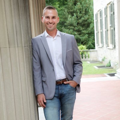 GaryNorselli's profile picture. New Egypt NJ ➡️ Rochester NY 🏳️‍🌈 LGBT 👨‍🎓 RIT Grad 🏘 REALTOR 🏋️‍♂️ CrossFit 🐶 Poodle Lover 👨‍👧 Father ♒️ Aquarius 🏖 Oceans & Beaches