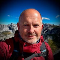 Darren Bott (@darrenbott) 's Twitter Profile Photo Darren Bott (@darrenbott) 's Twitter Profile Photo