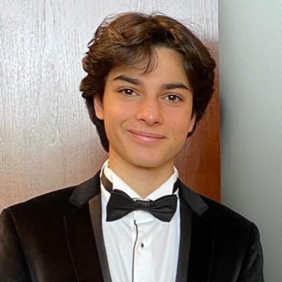 Hochschule für Musik und Theater München, Prof. Michael Schäfer’s student. “Arturo Benedetti Michelangeli” prize winner in Italy, Cliburn Jr Festival Artist ‘23