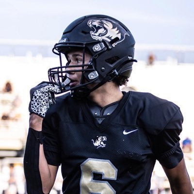 | Bentonville High School |2027 | 5’11 160 | Football DB ATH| 3.50 GPA | #6 | 479-321-2311 | 4.6 ( laser ) 40 | Silas6brock@gmail.com