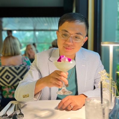 Teaches political theory at the Department of Public Policy and Global Affairs, @NTUsg