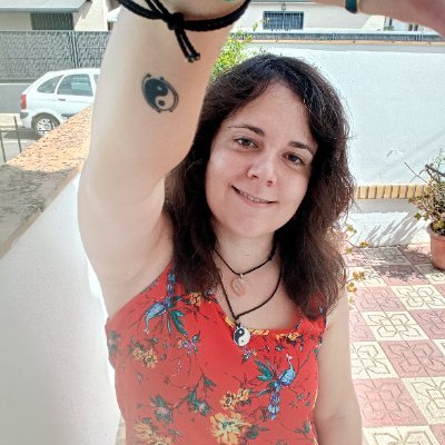 Hola! Encantada de conoceros.
Me gustan los animales, la naturaleza, los libros, los videojuegos y aprender cosas curiosas.